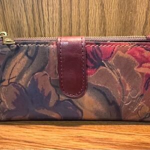 NWOT - Patricia Nash Leather Wallet